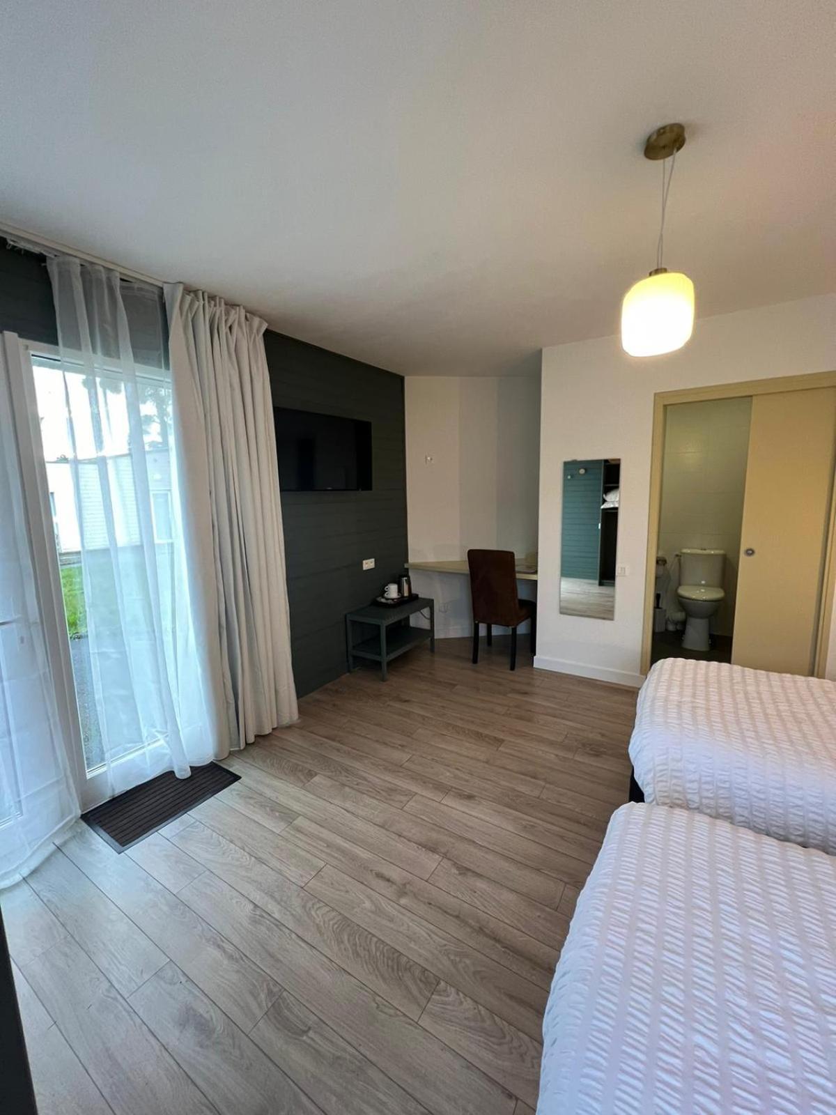 Hotel Les Voisins Beaucemaine Ploufragan Екстериор снимка